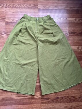 Simple Olive Wide Leg Culottes